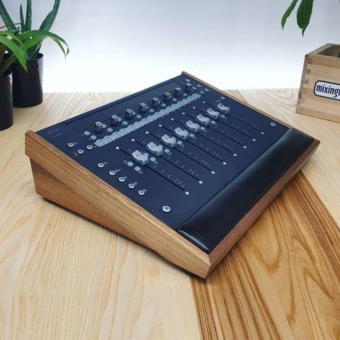 Avid Artist Mix Lux