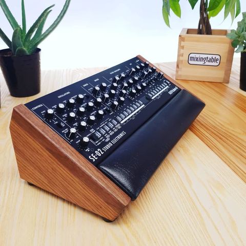Walnut Roland Boutique Lux by Mixingtable
