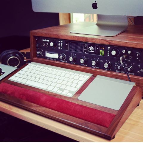 2U slanted Solid Walnut rack and Rackbookpro Keyboard holder by mixingtable.com
