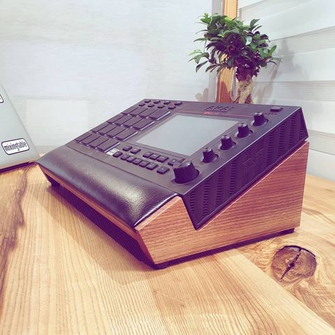 Spotlight on the MPC Live Lux