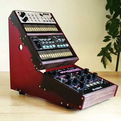 Streica Stand for and by mixingtable.com