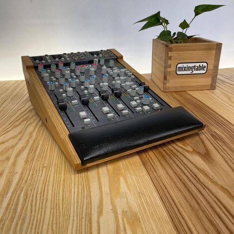 SSL SiX Lux Oak Edition by Mixingtable