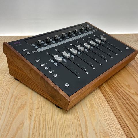 Avid Artist Mix Classic