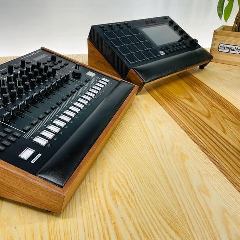 TR8S Lux and MPC Live Lux