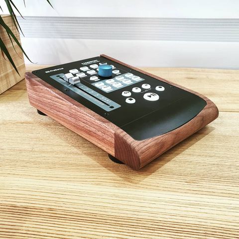 Presonus Faderport2 Walnut Desk Stand