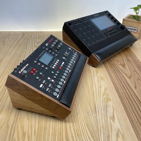 Akai MPC Live II Lux and Elektron Octatrack FS28 Lux by mixingtable