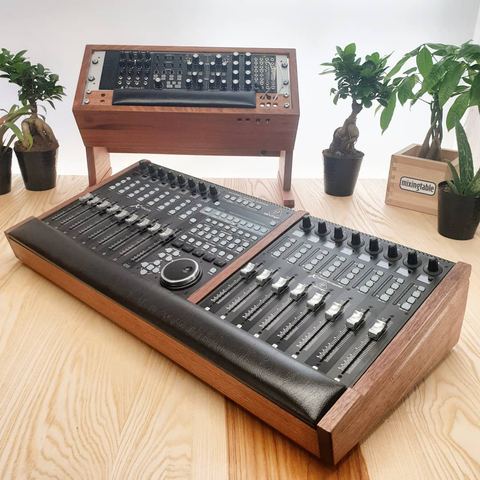 X-Touch Lux EXT by mixingtable