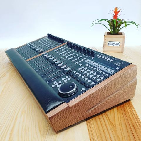 Walnut X-Touch Lux EXT by mixingtable