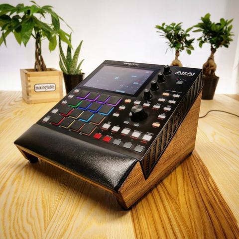 MPC One Lux