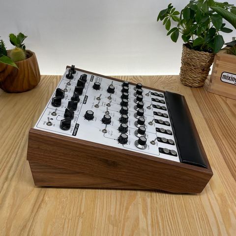 Lyra8 Lux by Mixingtable ✨