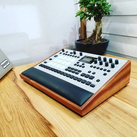 Elektron Analog Rytm/Four MkII Lux Mahogany Edition