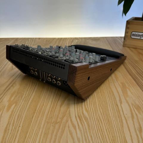 SSL SiX Lux by Mixingtable