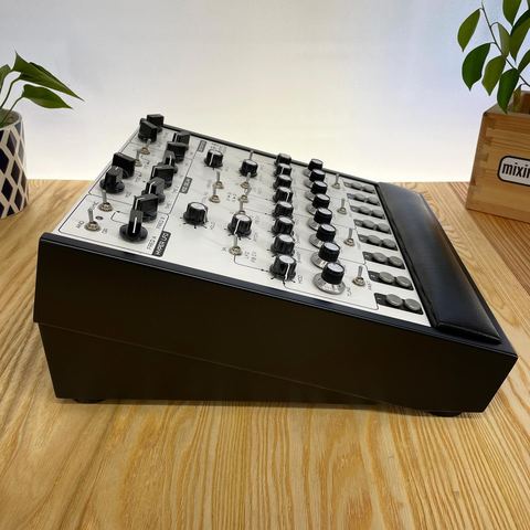 🖤 Custom Black Satin Lyra8 Lux by mixingtable