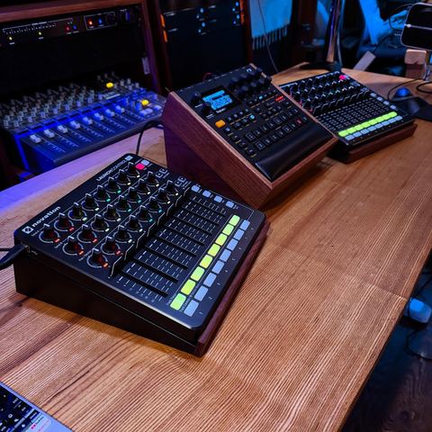 Experimenting with dual Launch Control XL and Digitakt II