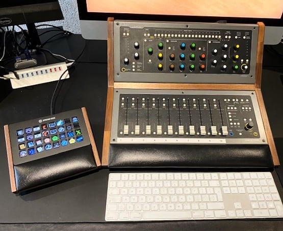 Walnut Console1 Fader Duo Lux and Stream Deck XL Lux