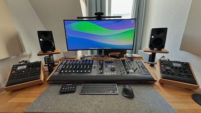 Oak Edition SSL Trio Lux and Elektron FS28 Lux