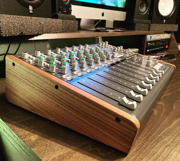SSL X-Desk with walnut side panels