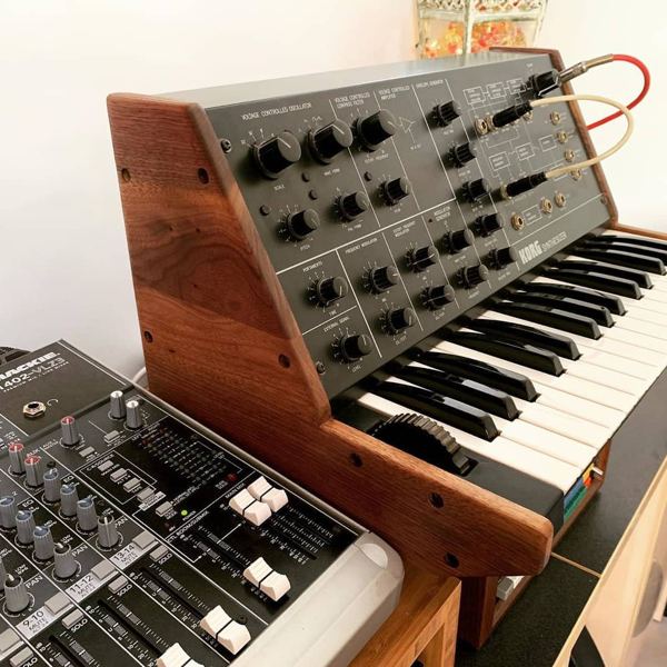 Custom panels for a vintage synth