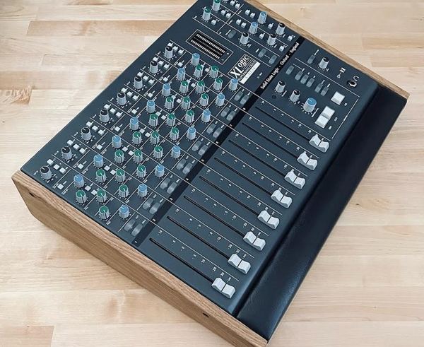 Walnut SSL X-Desk Lux