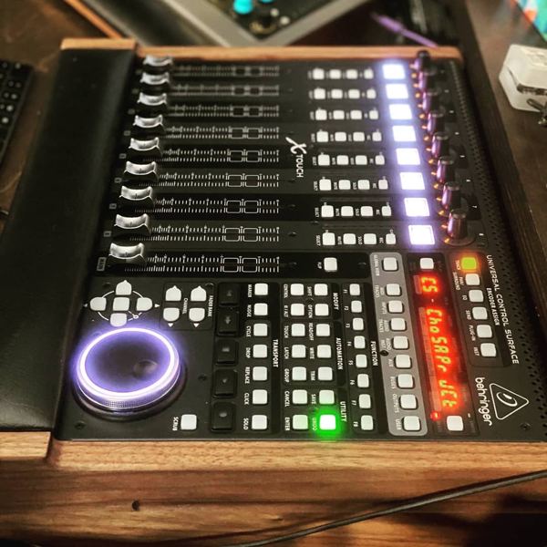 Walnut X-Touch Lux and Console1 Lux