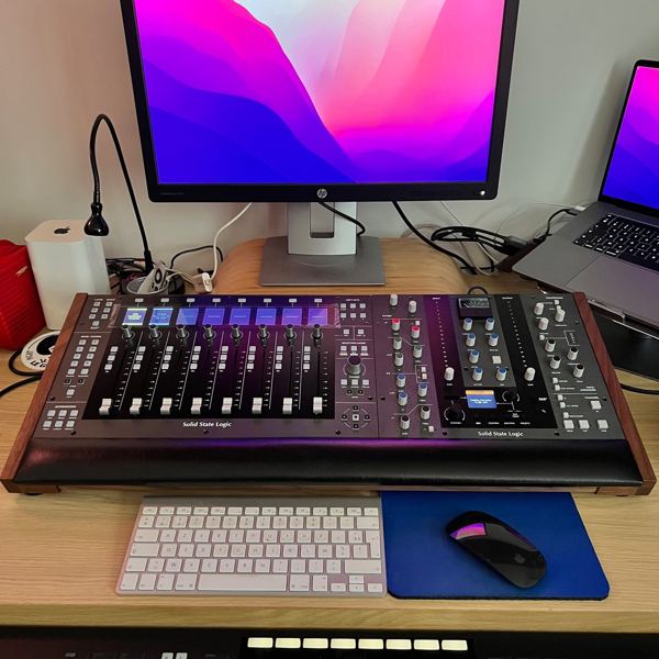 Walnut UF8 UC1 Lux