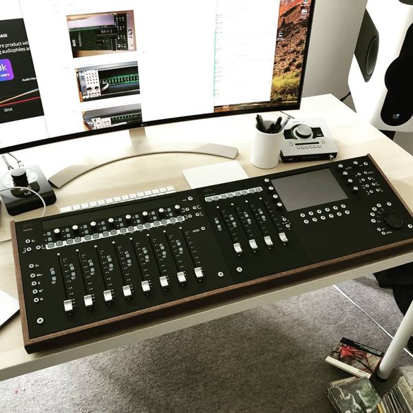 Avid Artist Mix and Artist Control Classic walnut stand