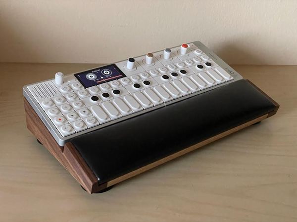 OP-1 Field Lux