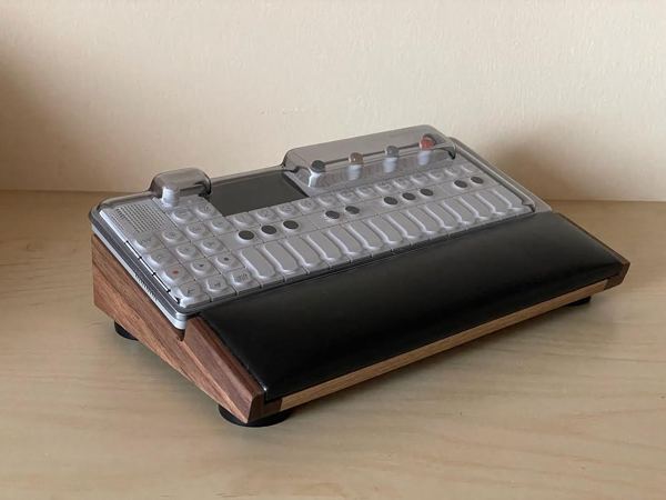 OP-1 Field Lux