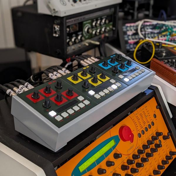 OTO Machines Trio Classic, custom Pebble Grey finish