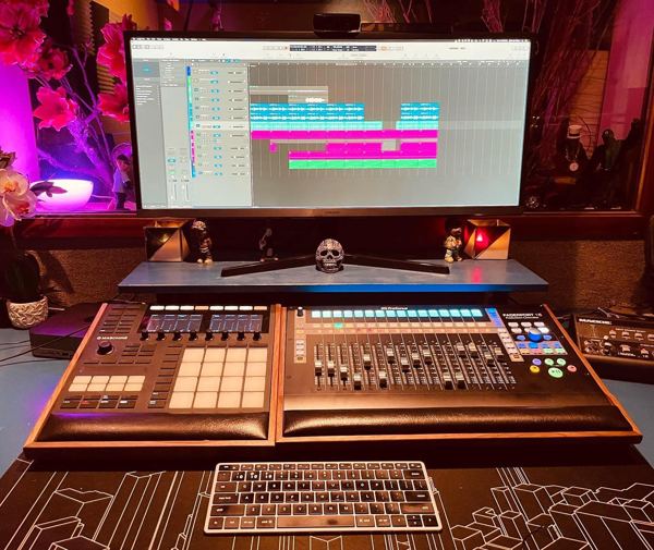 Maschine MkIII Lux and Faderport 16 Lux