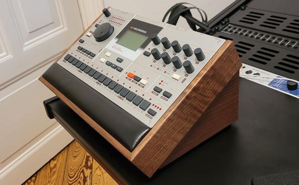 Elektron FS28 Lux, Walnut Edition